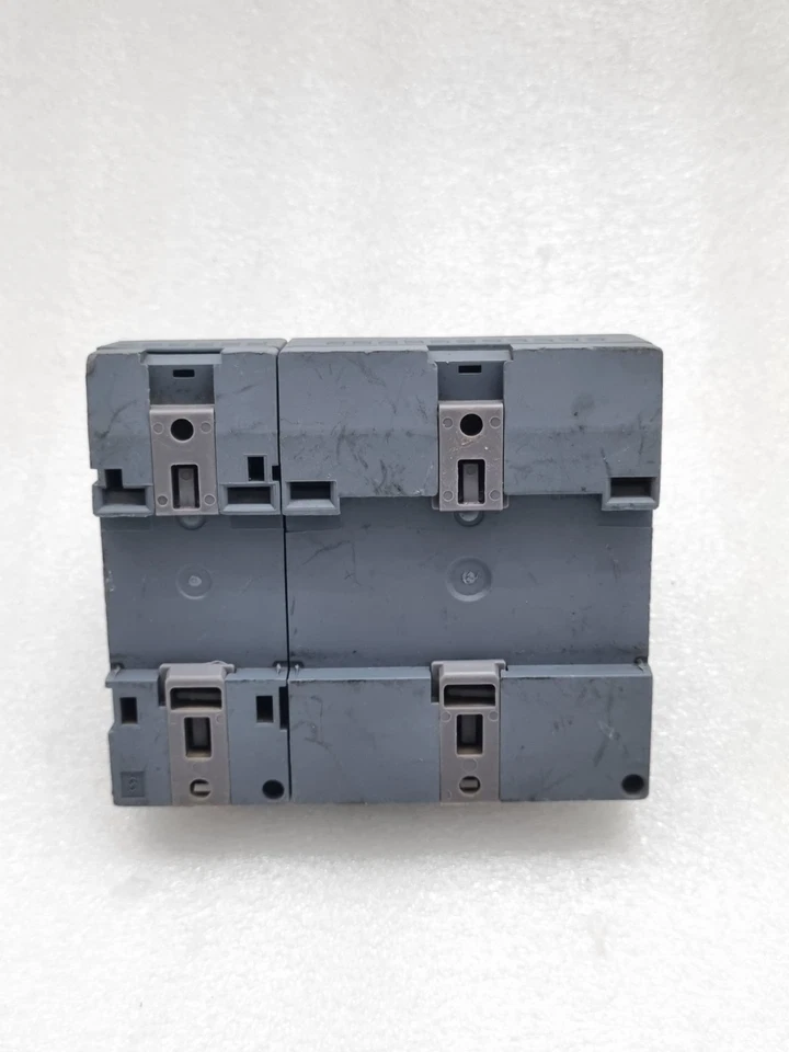 Siemens 6ED1052-1MD08-0BA0 Logo With 6ED1055-1MB00-0BA2 Expansion Module (Used)
